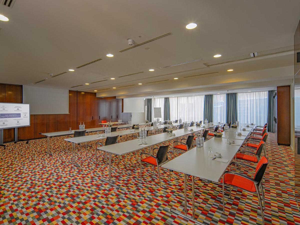 Hotel-Restaurant Erbprinz Ettlingen Exteriör bild Meeting room