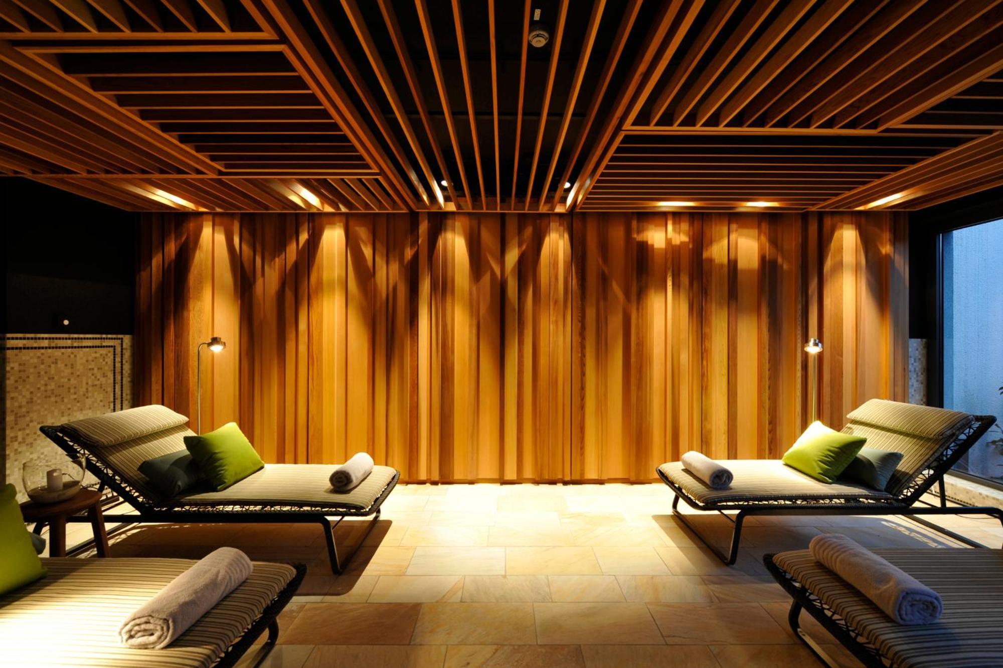 Hotel-Restaurant Erbprinz Ettlingen Exteriör bild The spa at The Standard, East Village