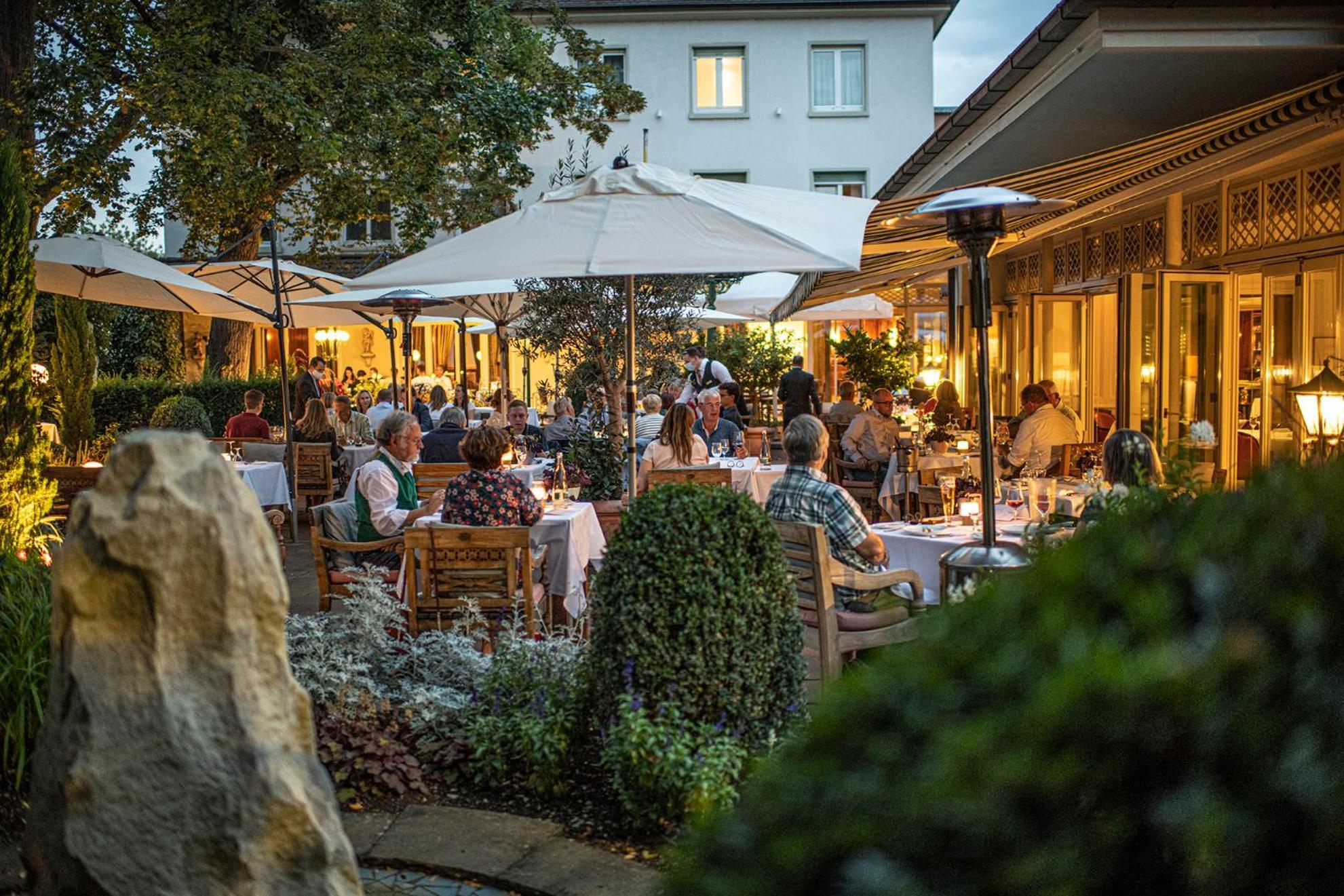 Hotel-Restaurant Erbprinz Ettlingen Exteriör bild